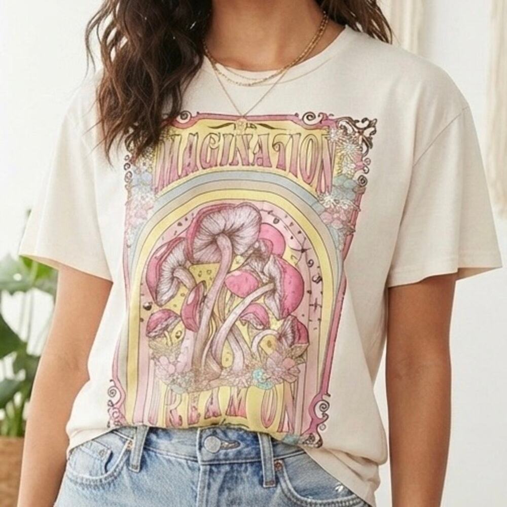 ALTAR'D STATE | Mushroom Graphic T-Shirt
Cream Imagination Dream On Tee | Small